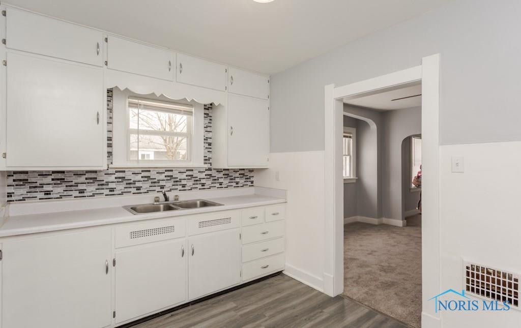 5611 Pawnee Road Toledo, OH 43613 - Photo 10 of 29 Gallery Image 10