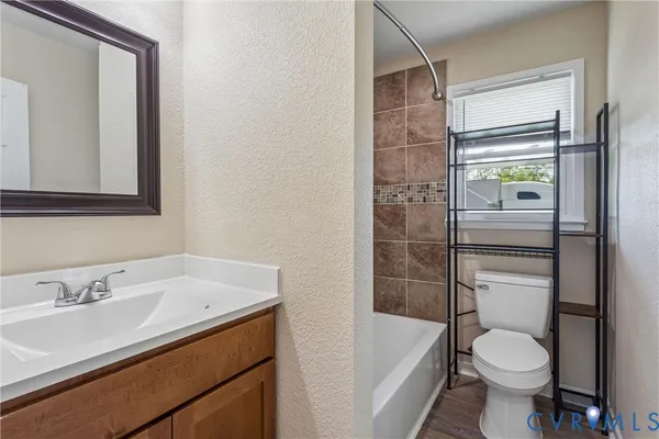 $310,000 | 6 Barnes Court, Hampton, VA 23664
