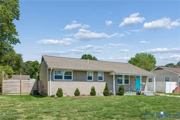 $310,000 | 6 Barnes Court, Hampton, VA 23664