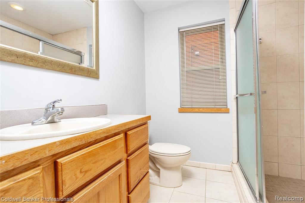 966 Nottingham Road, Unit 968 Grosse Pointe Park, MI 48230 - Photo 14 of 16