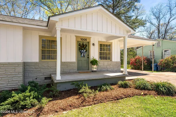 $229,000 | 1005 South Jackson Street, Brookhaven, MS 39601