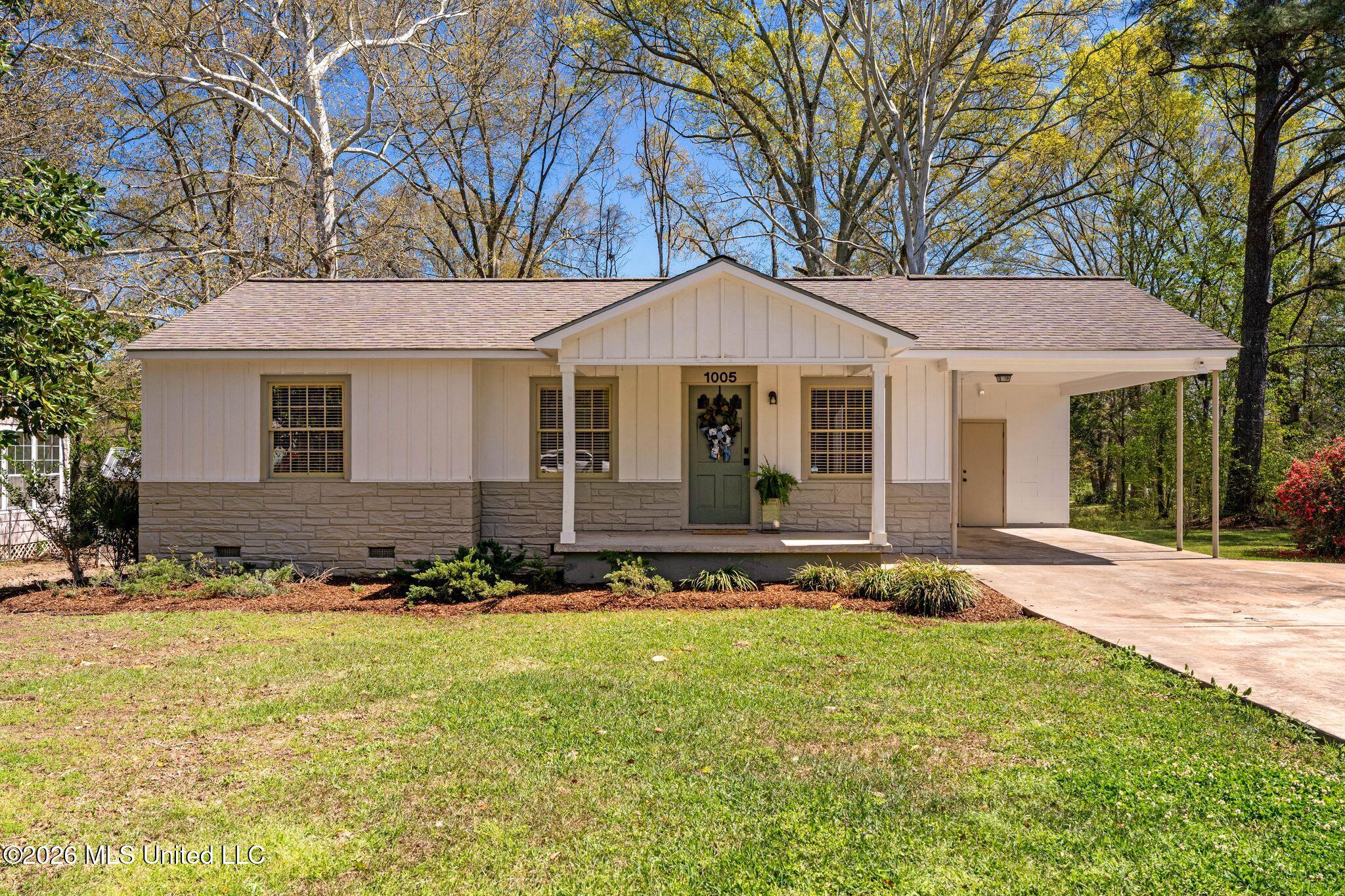 1005 South Jackson Street Brookhaven, MS 39601 - Photo 2 of 51 1005_South_Jackson_Street_Ext-1