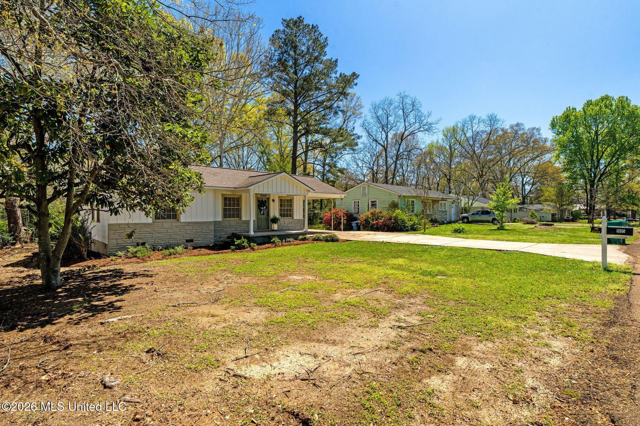 1005 South Jackson Street Brookhaven, MS 39601 - Photo 3 of 51 1005_South_Jackson_Street_Ext-2