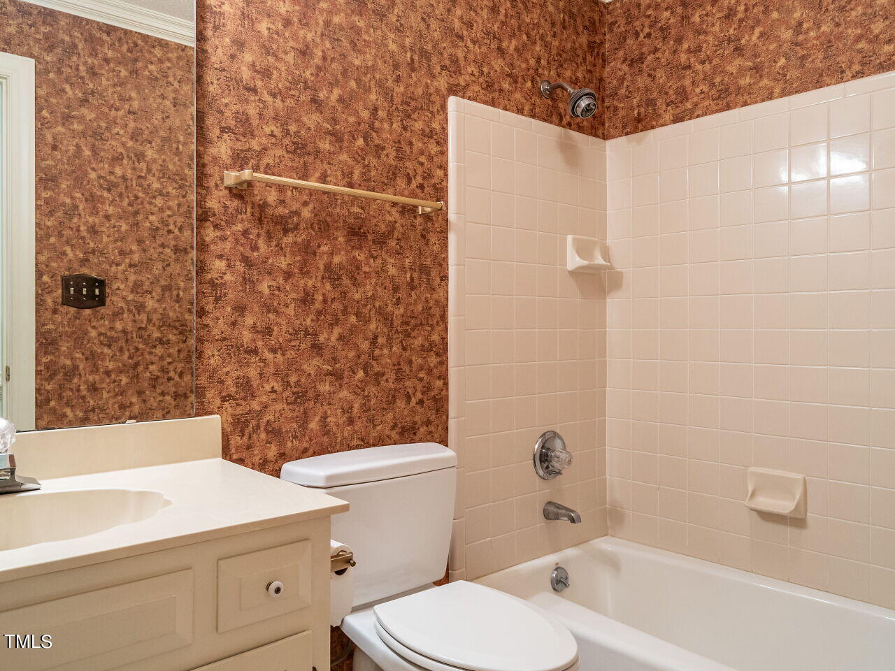 11413 Dunleith Drive Raleigh, NC 27614 - Photo 28 of 49 Guest bathroom