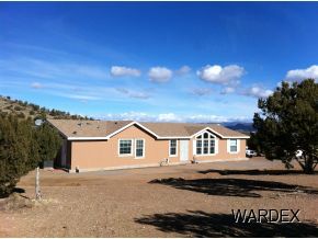 9765 East Blake Ranch Road Kingman, AZ 86401 - Photo 1 of 17 Primary Photo