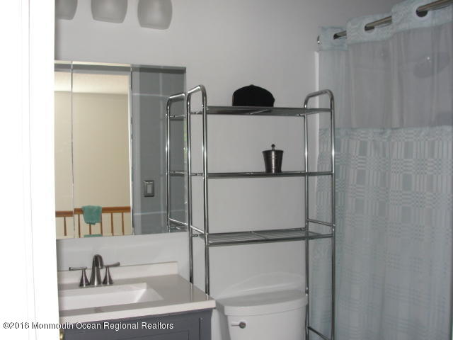 139 Starboard Road Brick, NJ 08723 - Photo 11 of 30 master suite bath