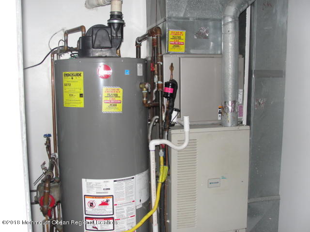 139 Starboard Road Brick, NJ 08723 - Photo 13 of 30 Utility room