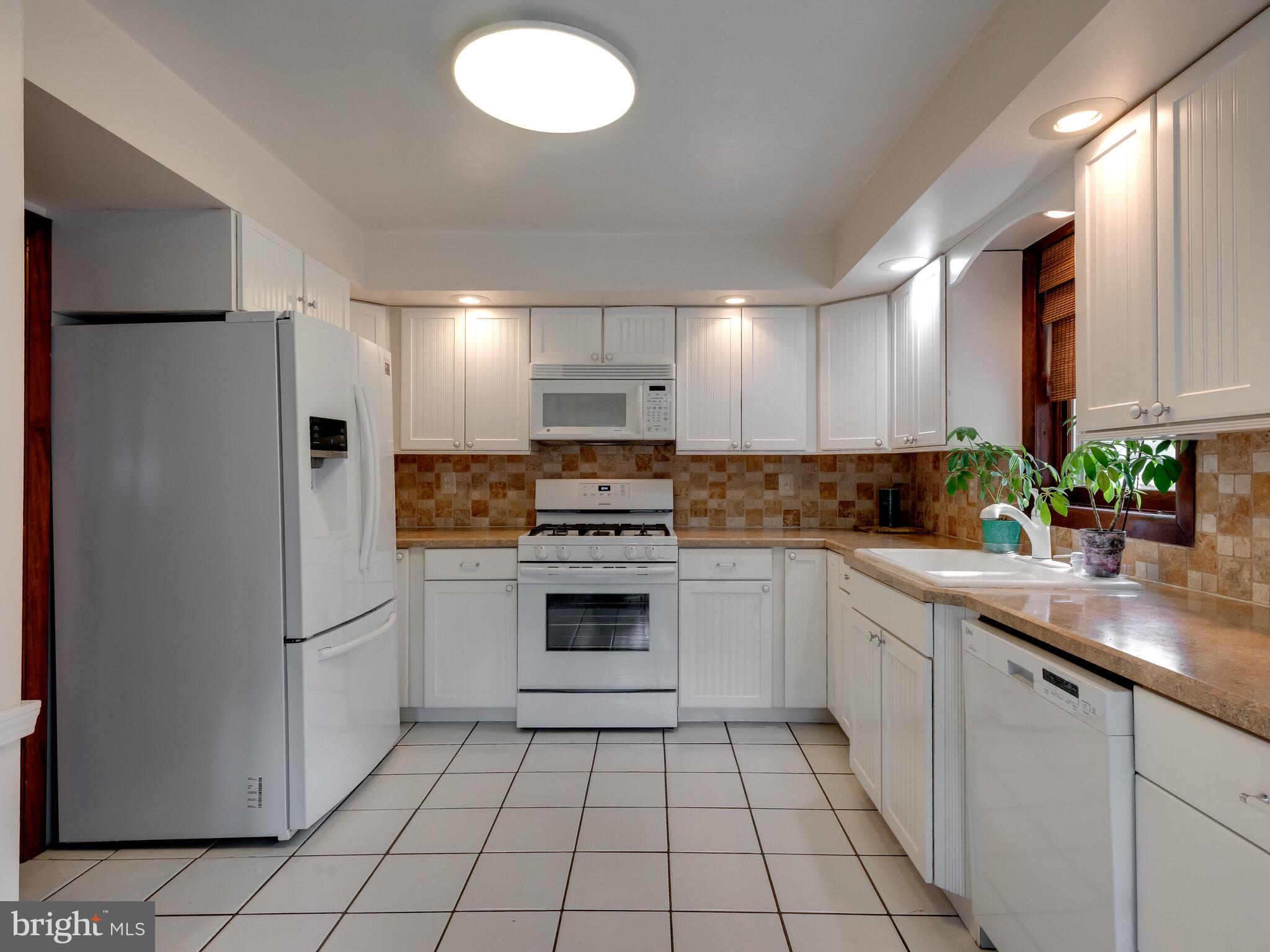 505 Brookhurst Avenue Narberth, PA 19072 - Photo 1 of 46