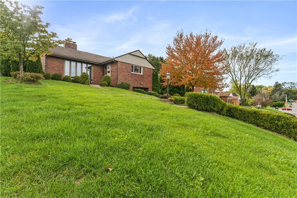 1223 Greentree Road Pittsburgh, PA 15220 - Photo 1 of 25 Gallery Image 1