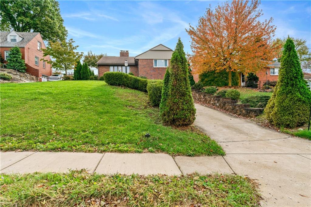 1223 Greentree Road Pittsburgh, PA 15220 - Photo 3 of 25 Gallery Image 3