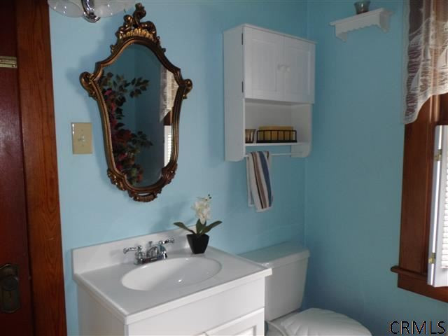 863 Thompson Street Schenectady, NY 12306 - Photo 17 of 24 Photo 17
