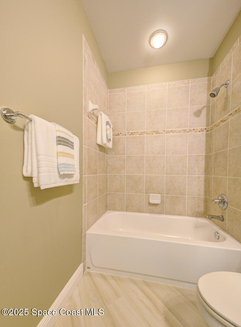 2022 Julep Drive, Unit 105 Cocoa Beach, FL 32931 - Photo 45 of 67 bathroom 3 tub (1)