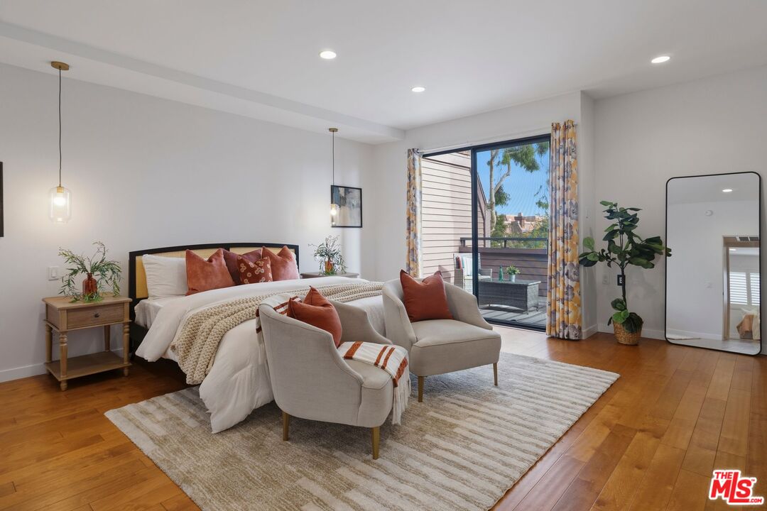 4429 Alla Road, Unit 2 Marina del Rey, CA 90292 - Photo 16 of 30 Gallery Image 16
