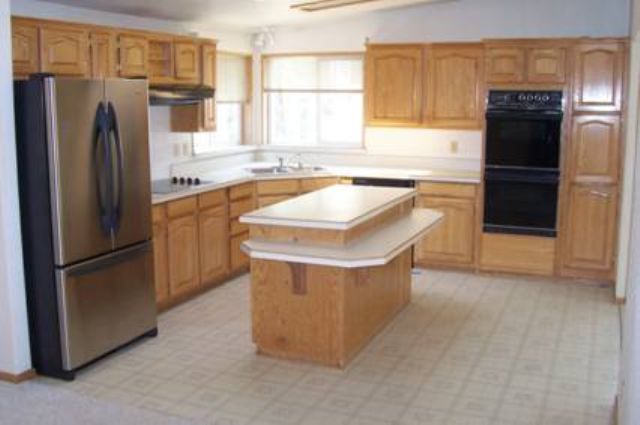 6909 West Bridges Road Deer Park, WA 99006 - Photo 3 of 6