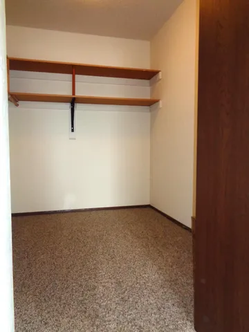 $715 | 200 10th Avenue Southeast, Unit C1, Fairfax, MN 55332