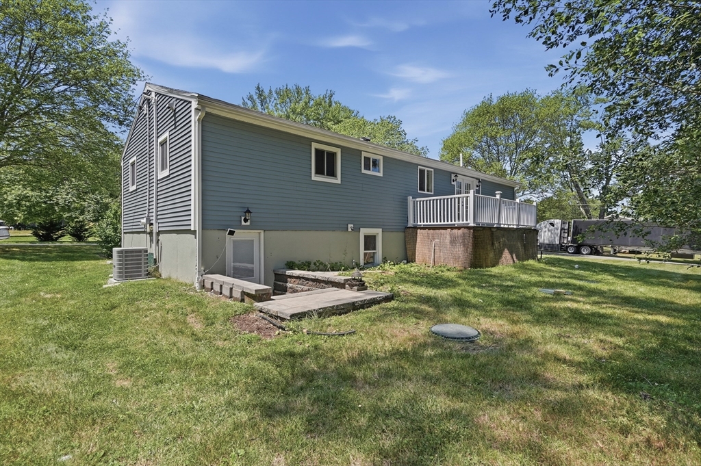 129 Marked Tree Road Holliston, MA 01746 - Photo 37 of 41 Gallery Image 37