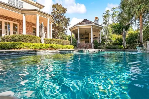 $2,025,000 | 6 Finch Lane, Mandeville, LA 70471
