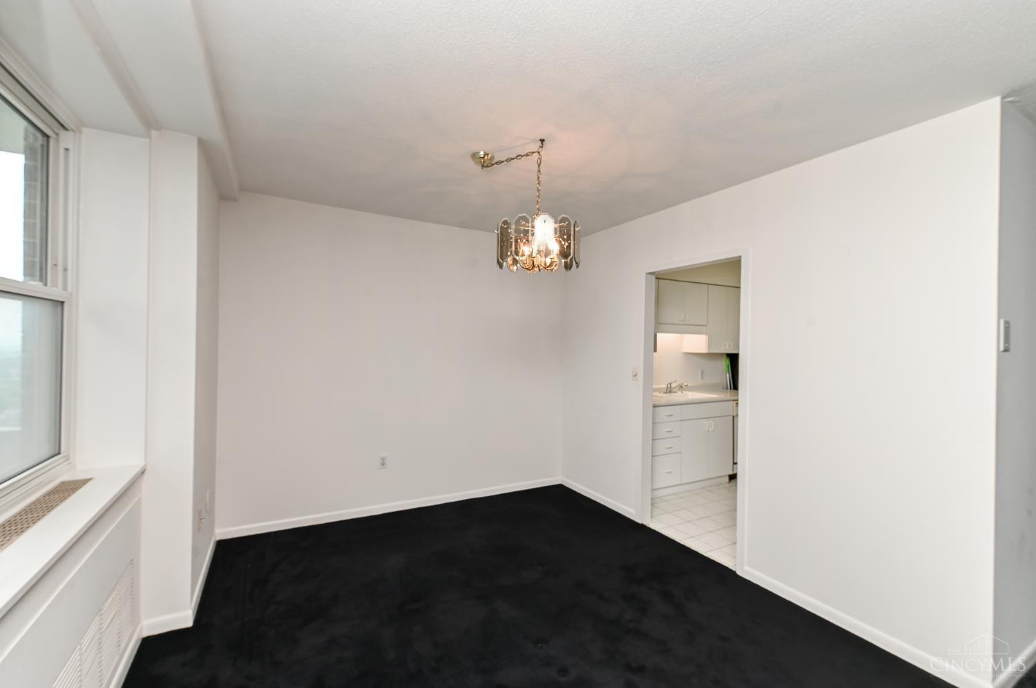 2444 Madison Road, Unit 1509 Cincinnati, OH 45208 - Photo 17 of 40
