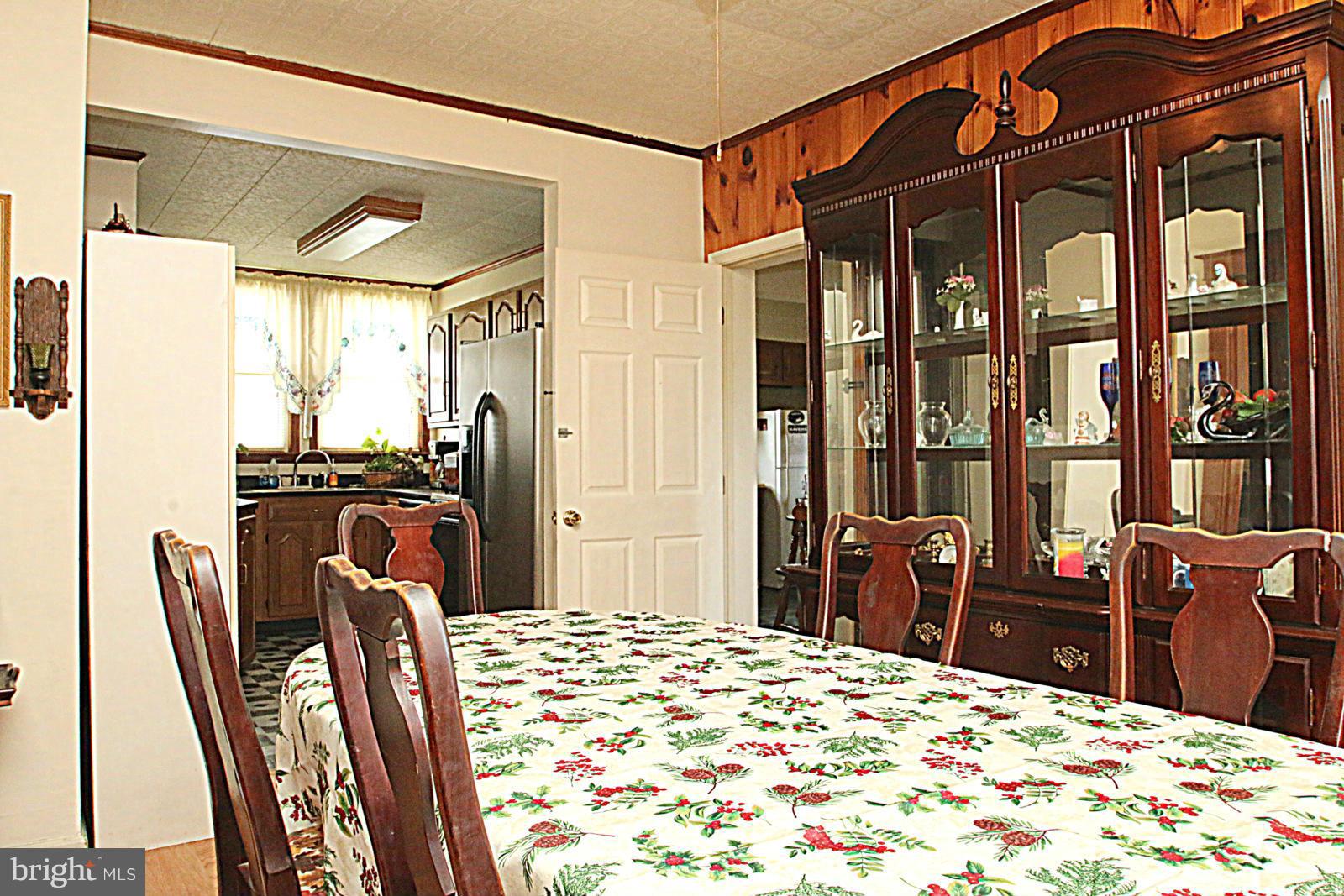6717 German Hill Road Baltimore, MD 21222 - Photo 8 of 30 Dining Room