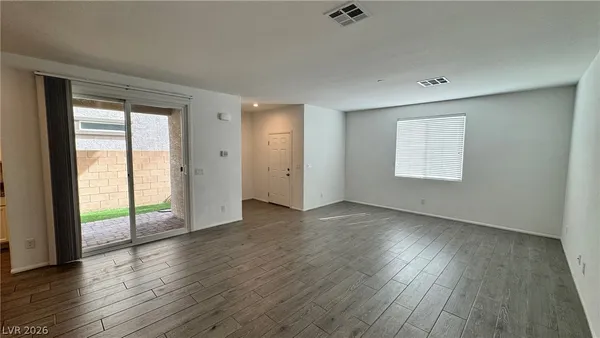 $2,298 | 10563 Sariah Skye Avenue, Las Vegas, NV 89166