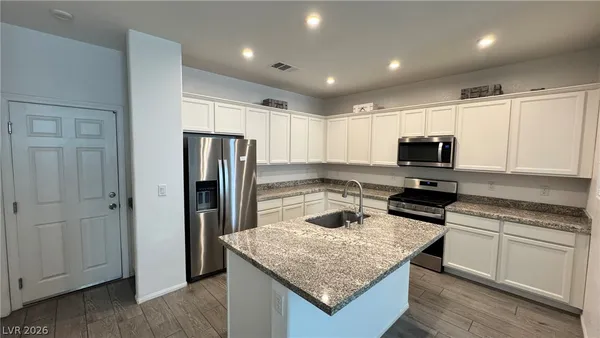 $2,298 | 10563 Sariah Skye Avenue, Las Vegas, NV 89166