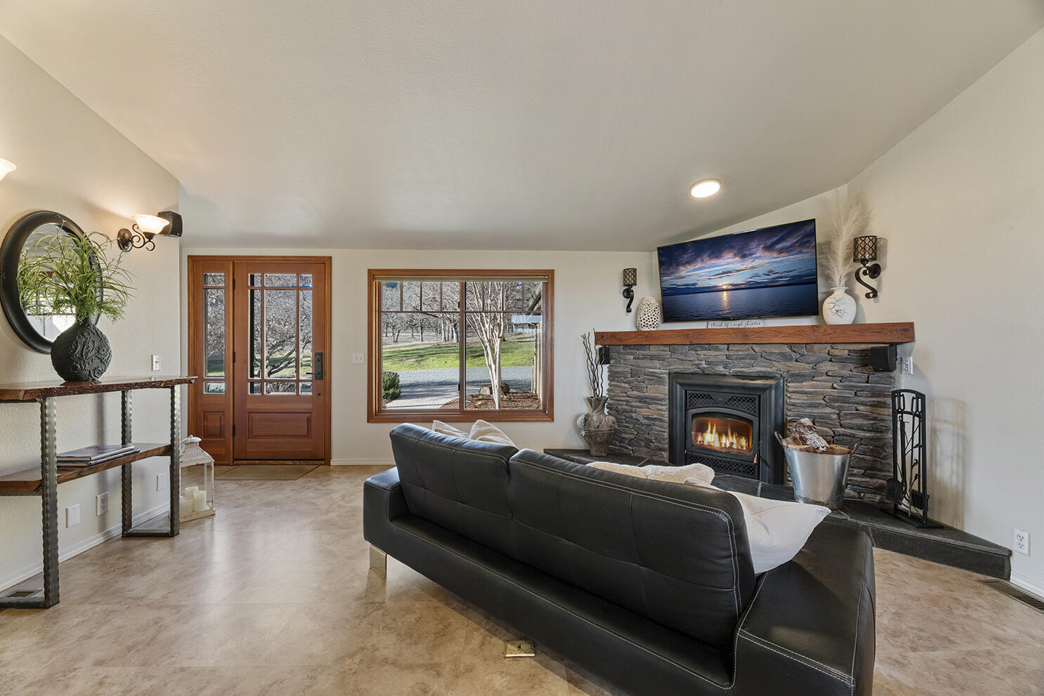 1052 Holcomb Springs Road Gold Hill, OR 97525 - Photo 29 of 65 Living Room with Stone Fireplace and Entry View