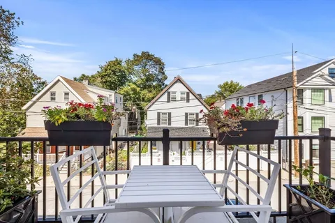 $537,000 | 8 Oakhurst Street, Unit 4, Boston, MA 02124