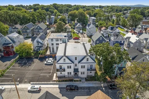 $537,000 | 8 Oakhurst Street, Unit 4, Boston, MA 02124