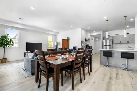 $537,000 | 8 Oakhurst Street, Unit 4, Boston, MA 02124