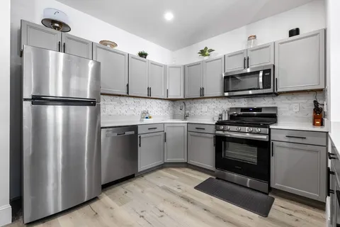 $537,000 | 8 Oakhurst Street, Unit 4, Boston, MA 02124