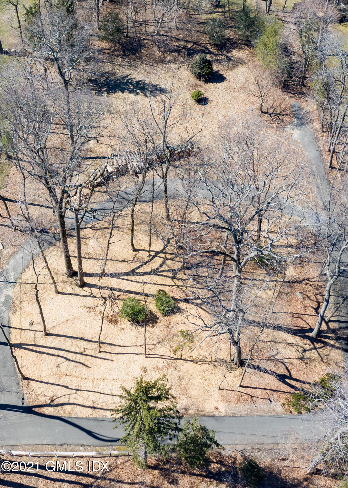 26 Red Top Road Riverside, CT 06878 - Photo 8 of 8 a view of yard
