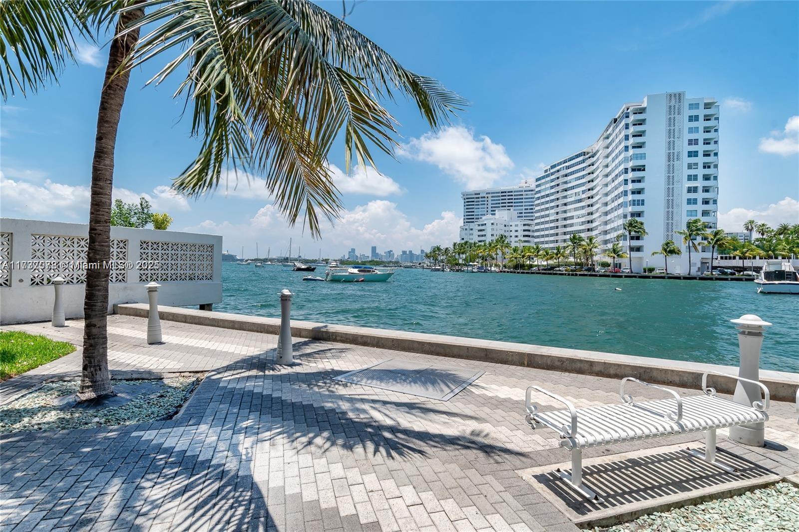 1450 Lincoln Road, Unit 409 Miami Beach, FL 33139 - Photo 24 of 26 Gallery Image 24