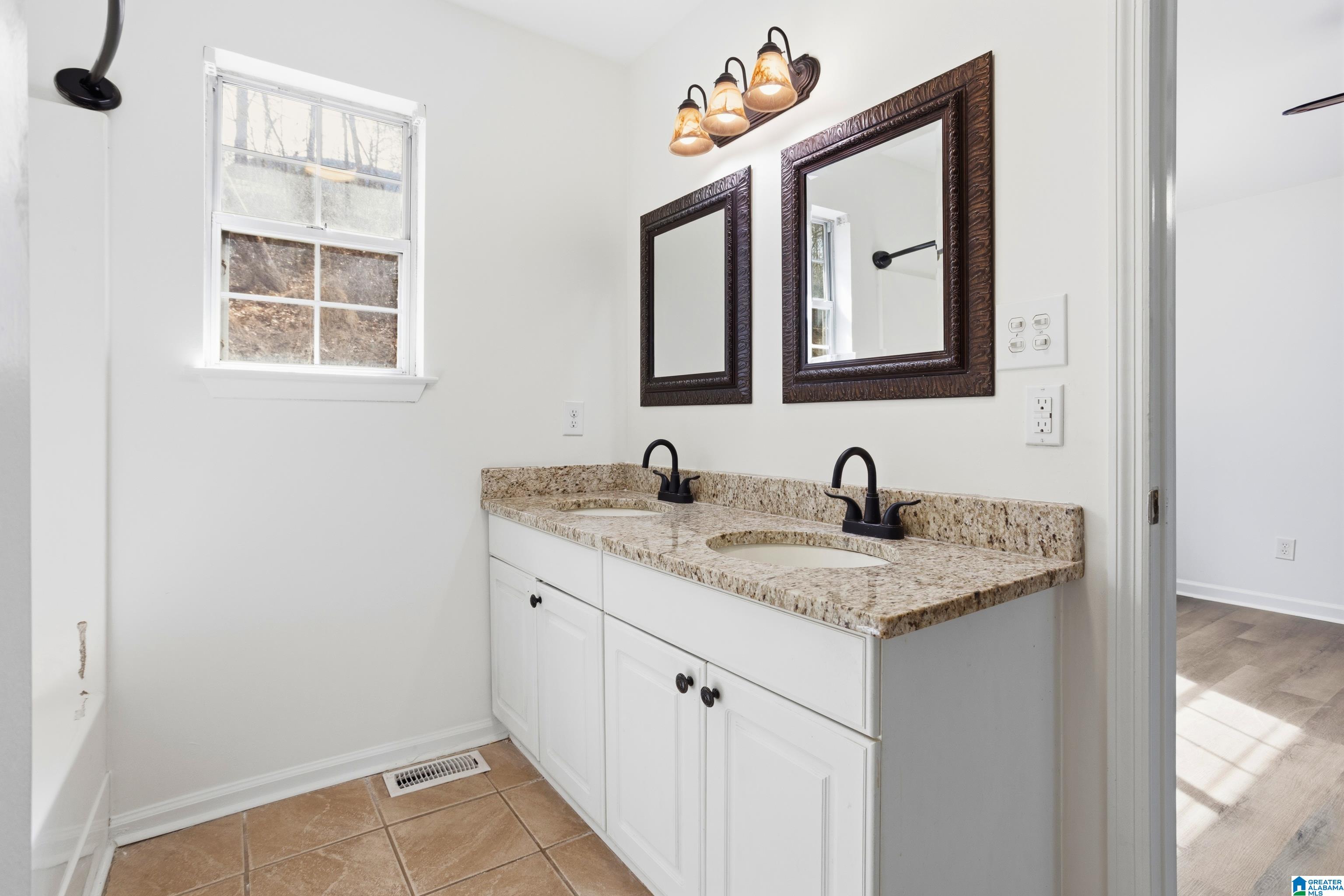 1651 Thornhill Road Leeds, AL 35094 - Photo 22 of 36