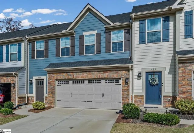 $284,900 | 518 Martin Crk Drive, Simpsonville, SC 29680