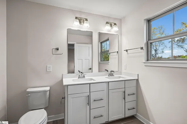 $284,900 | 518 Martin Crk Drive, Simpsonville, SC 29680