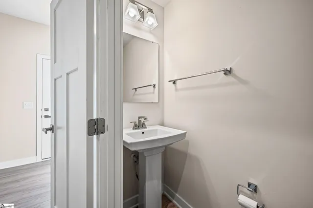 $284,900 | 518 Martin Crk Drive, Simpsonville, SC 29680