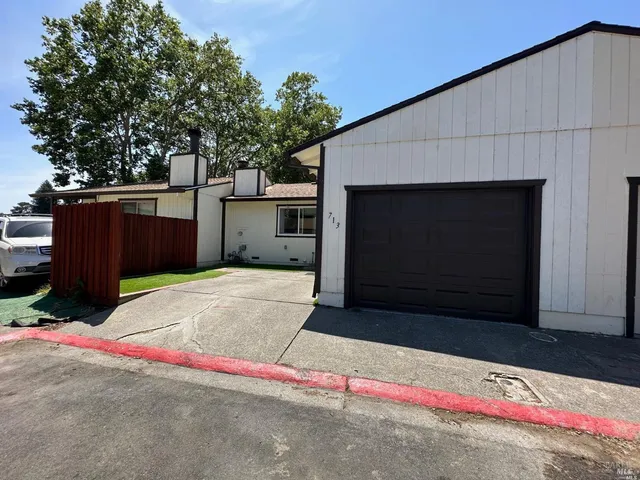 $449,900 | 713 Blair Place, Santa Rosa, CA 95401