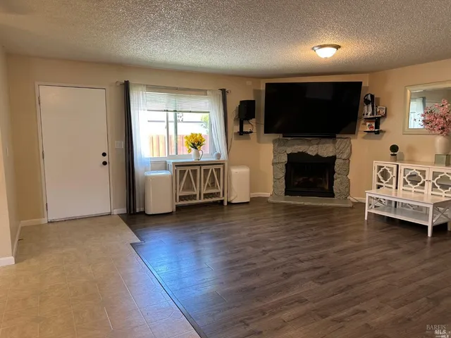 $449,900 | 713 Blair Place, Santa Rosa, CA 95401