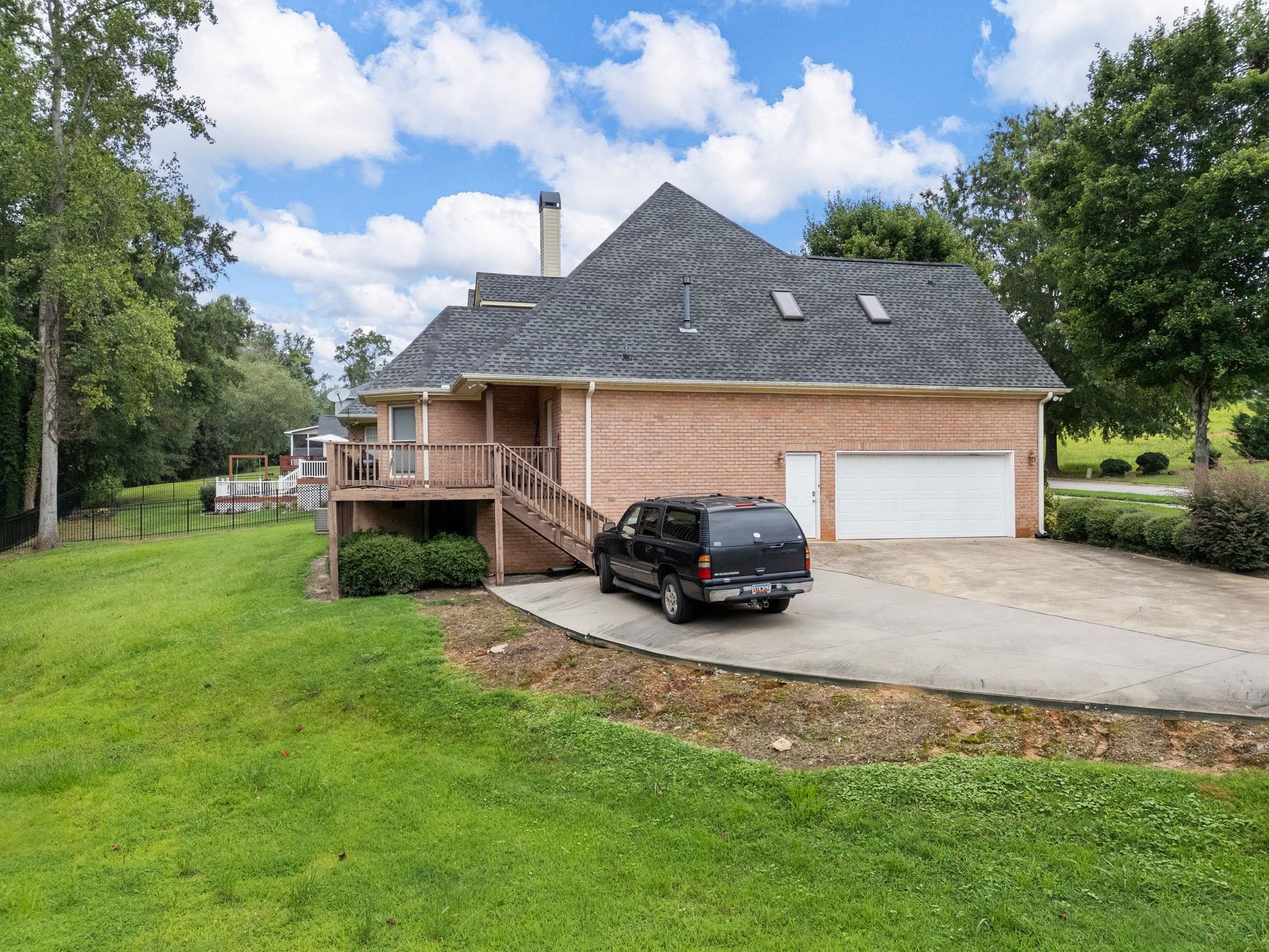 387 Congaree Road Roebuck, SC 29376 - Photo 31 of 46
