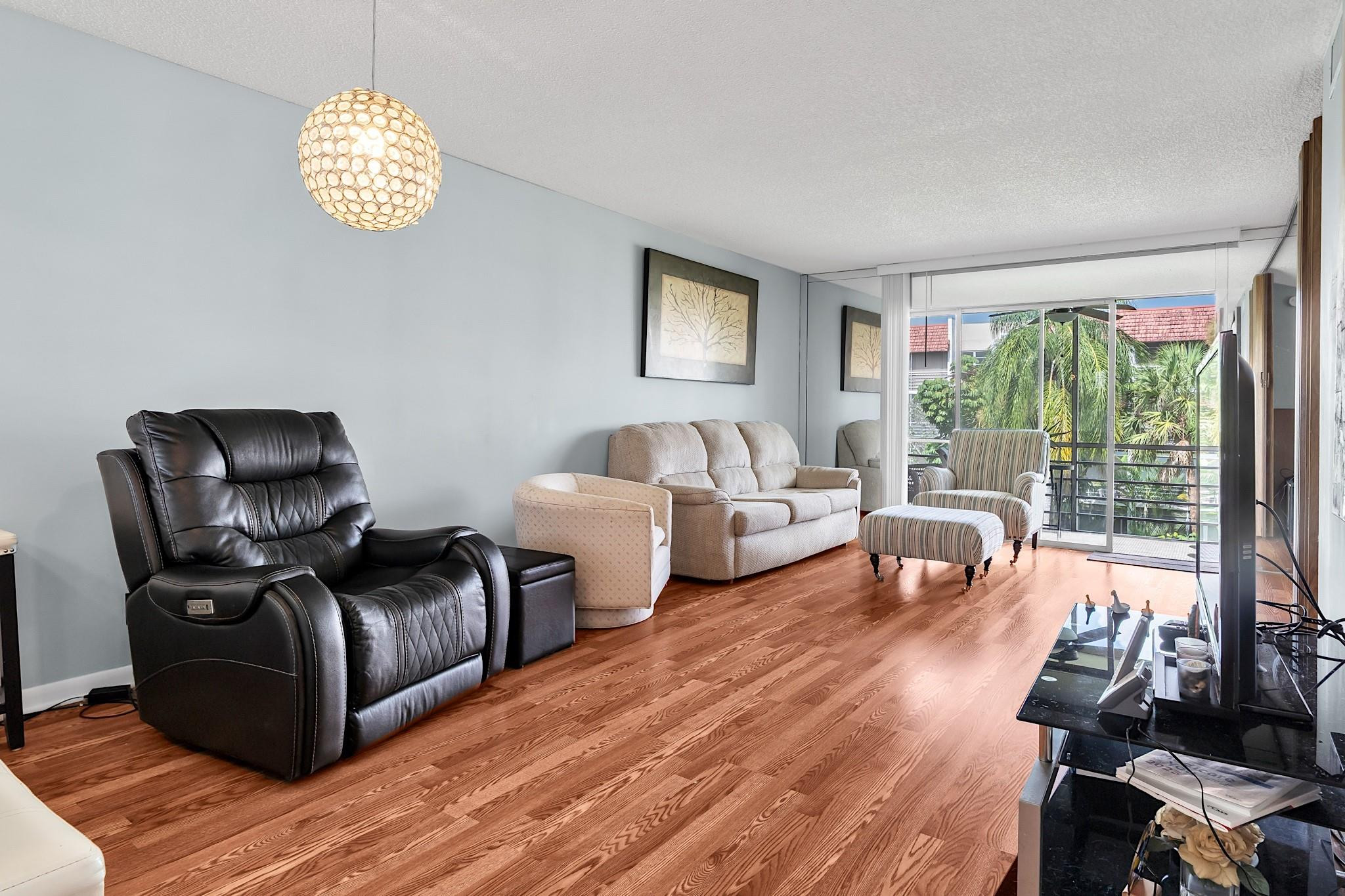 3776 Inverrary Boulevard, Unit 308R Lauderhill, FL 33319 - Photo 11 of 43 Photo 10