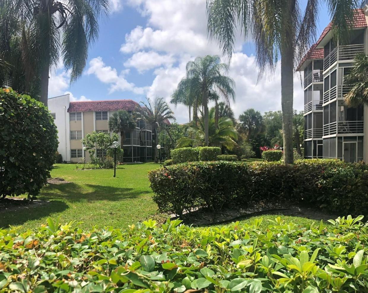 3776 Inverrary Boulevard, Unit 308R Lauderhill, FL 33319 - Photo 34 of 43 Photo 33