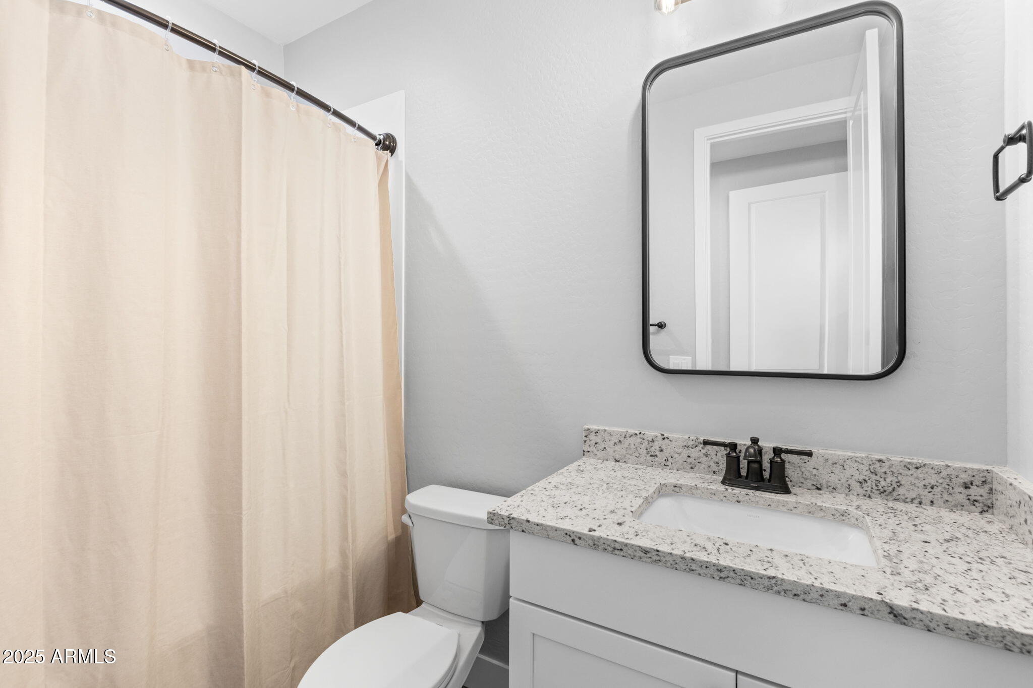 3818 East Appaloosa Road Gilbert, AZ 85296 - Photo 29 of 55 Bathroom 4