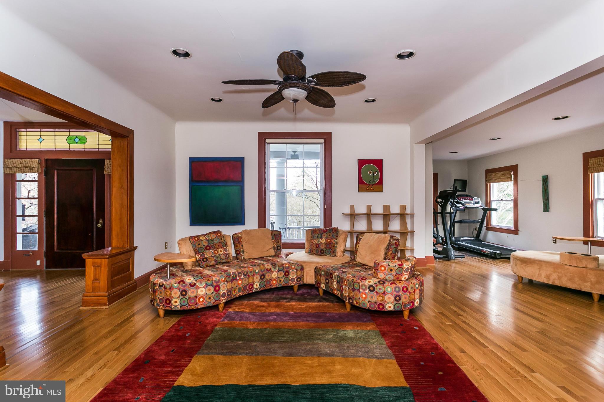 5620 Pimlico Road Baltimore, MD 21209 - Photo 6 of 30 Expansive great room, open concept