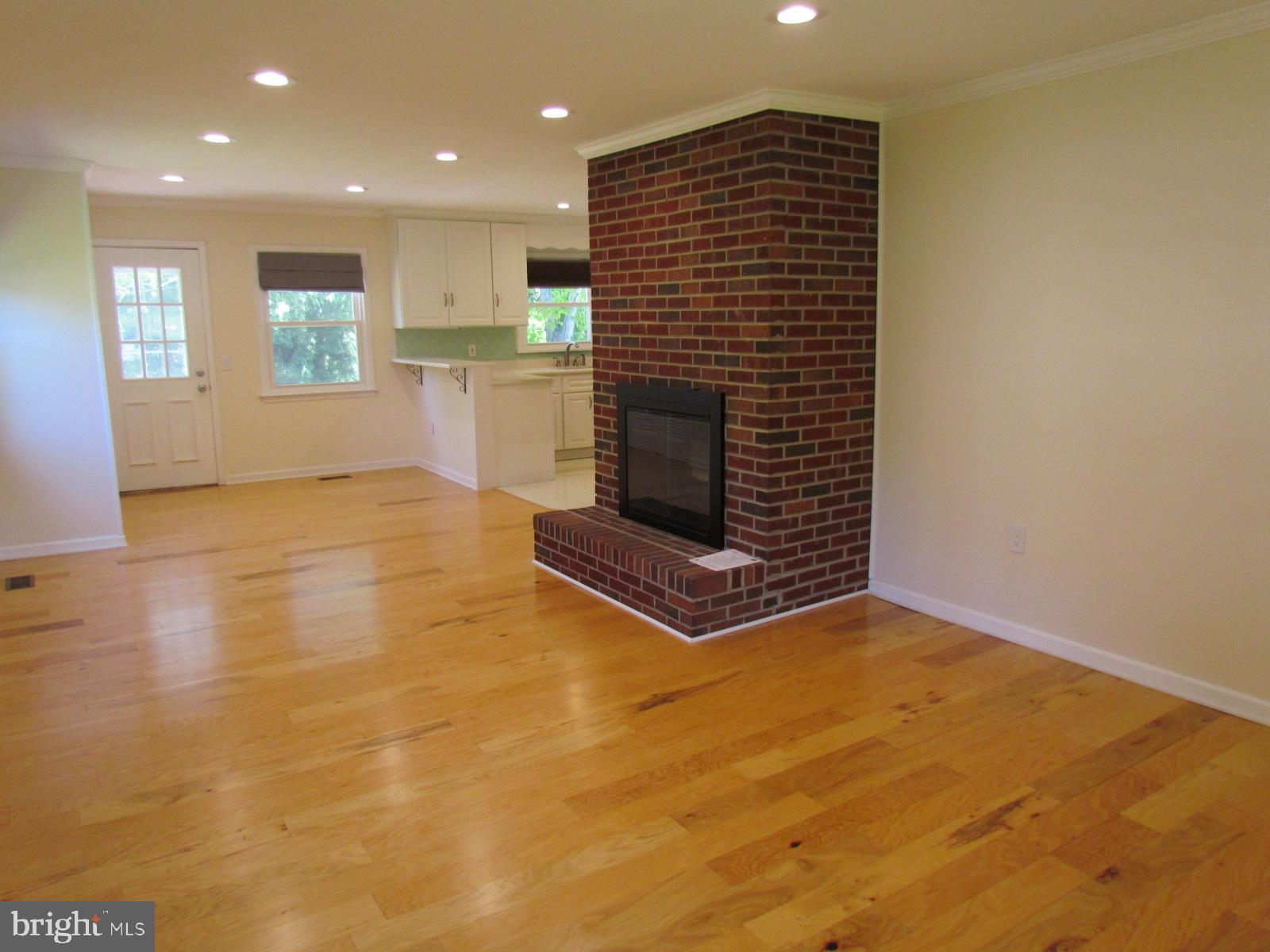 330 North Post Road Princeton Junction, NJ 08550 - Photo 10 of 18 Family Room