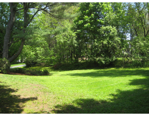 32 Longmeadow Road Weston, MA 02493 - Photo 13 of 13