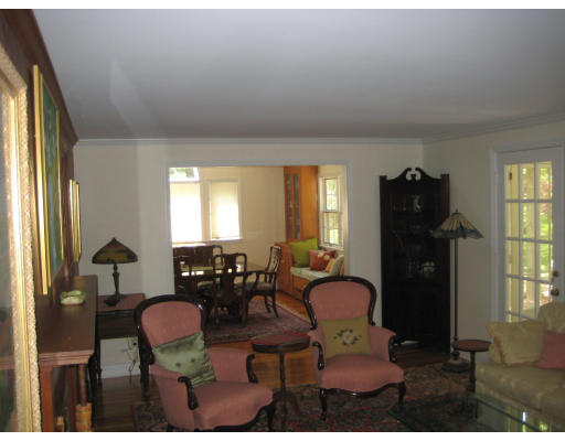 32 Longmeadow Road Weston, MA 02493 - Photo 3 of 13