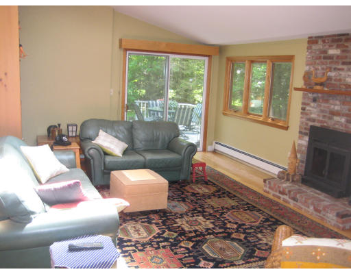 32 Longmeadow Road Weston, MA 02493 - Photo 5 of 13