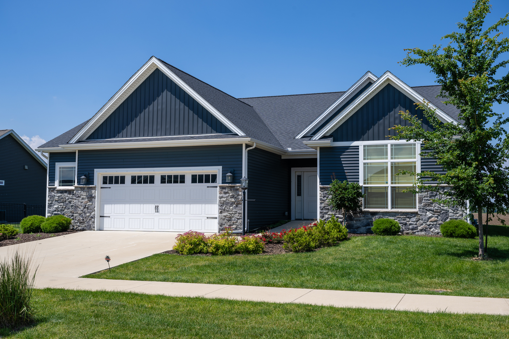 910 Declaration Drive Savoy, IL 61874 - Photo 1 of 39