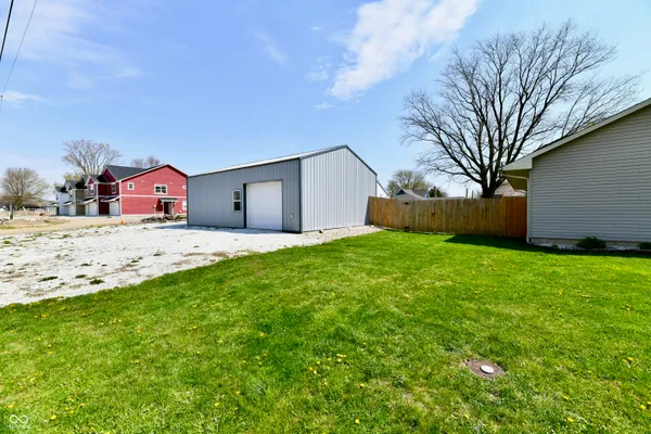 $210,000 | 900 North J Street, Elwood, IN 46036