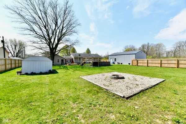 $210,000 | 900 North J Street, Elwood, IN 46036